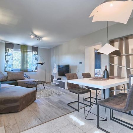 Modern Oasis Apartment Πούλα Εξωτερικό φωτογραφία
