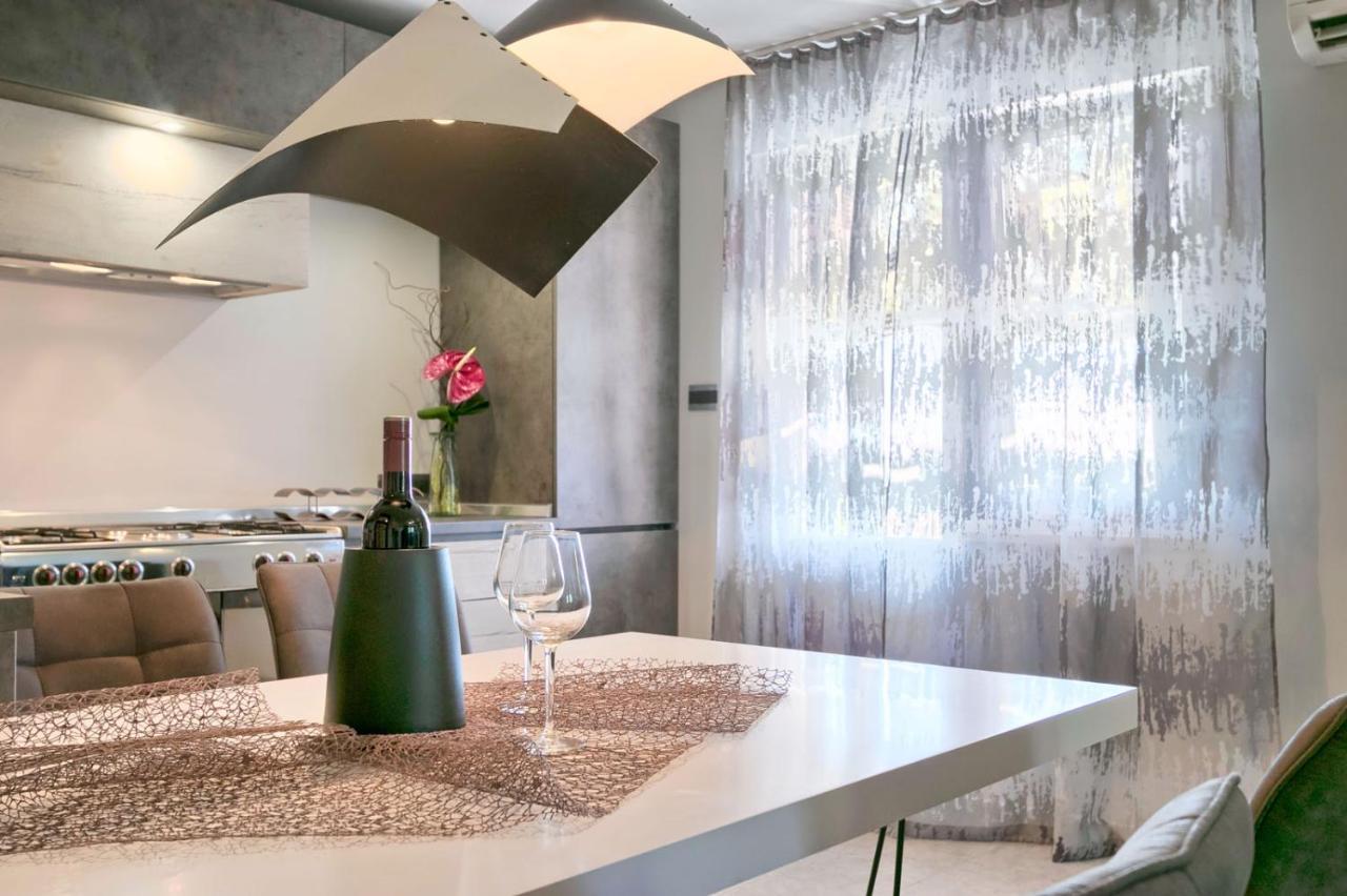 Modern Oasis Apartment Πούλα Εξωτερικό φωτογραφία