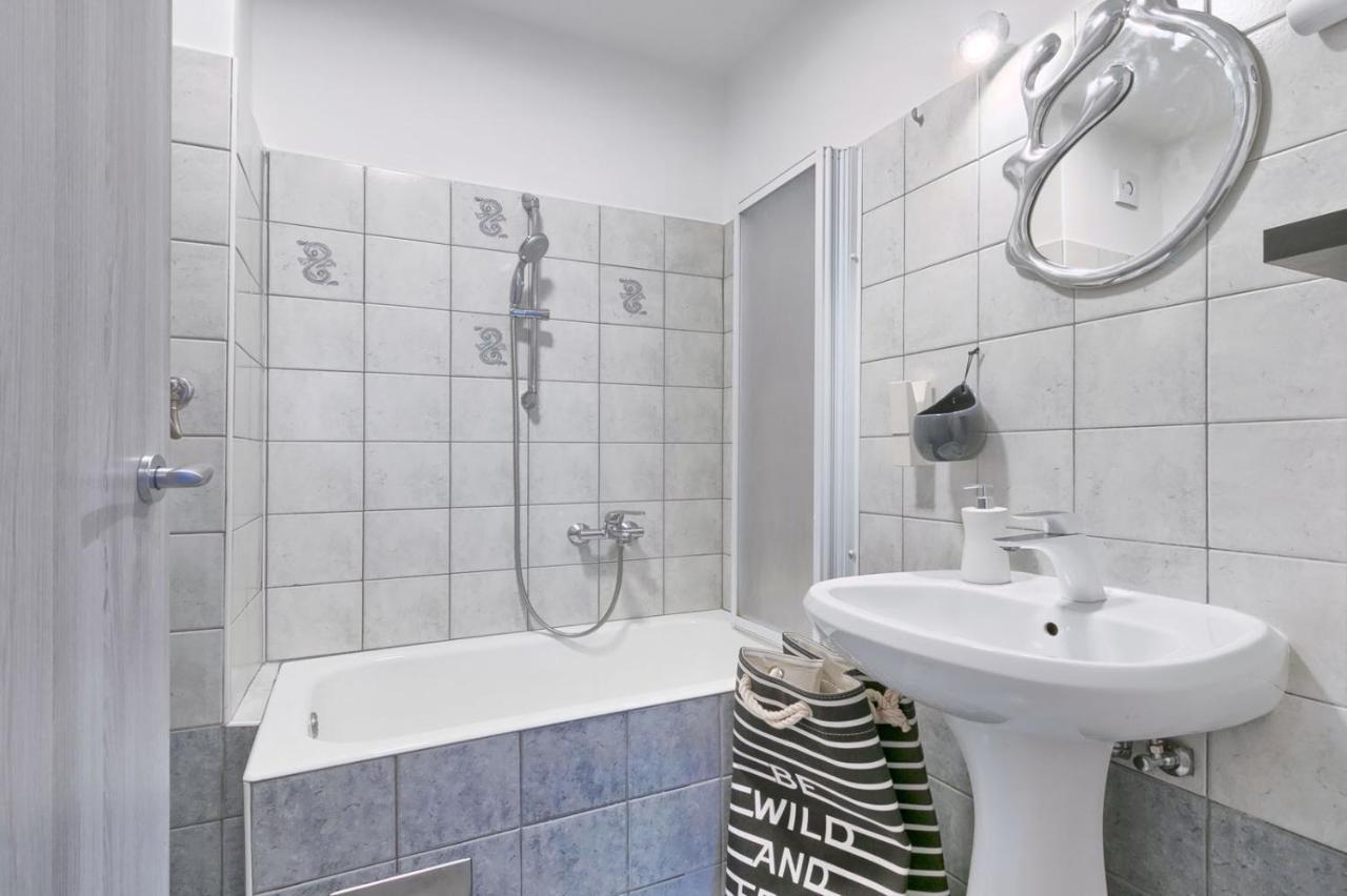 Modern Oasis Apartment Πούλα Εξωτερικό φωτογραφία
