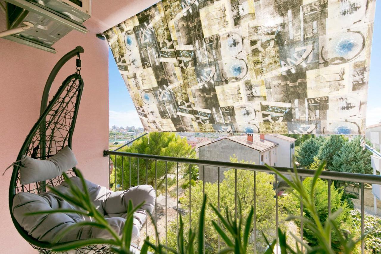 Modern Oasis Apartment Πούλα Εξωτερικό φωτογραφία