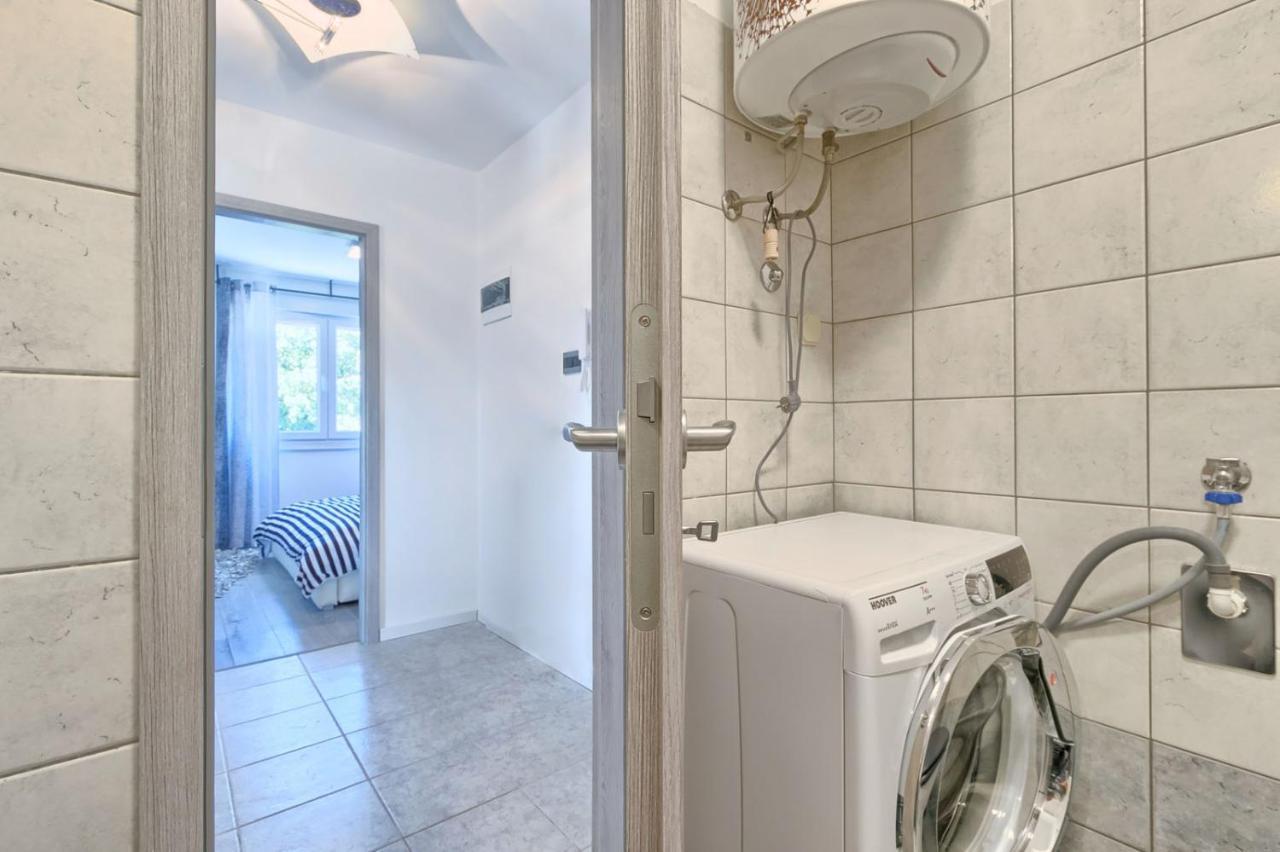 Modern Oasis Apartment Πούλα Εξωτερικό φωτογραφία